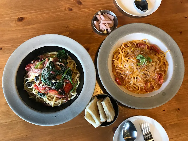 풀드포크 로제 아라비아따와 오일 파스타