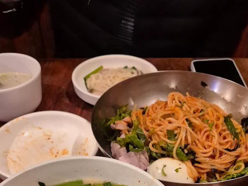 비빔국수 근접 사진
