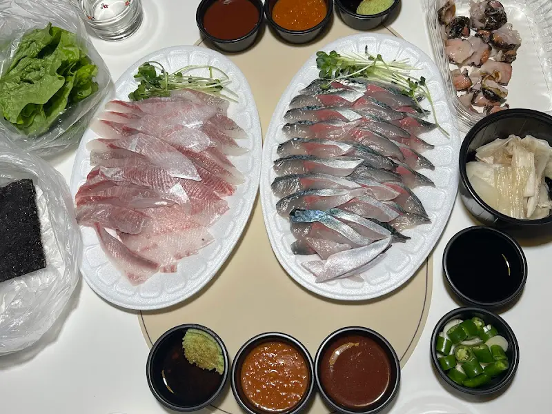 싱싱한 고등어회