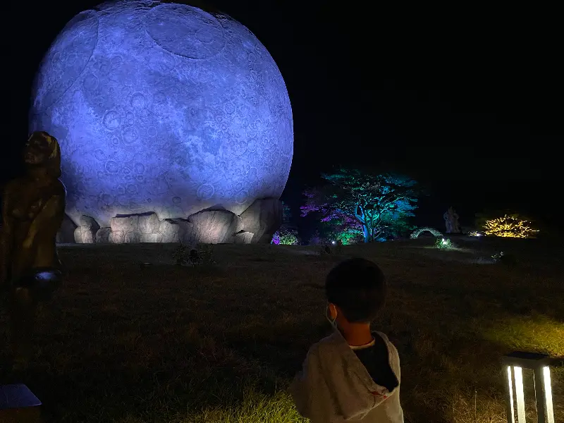 밤하늘을 수놓은 풍등