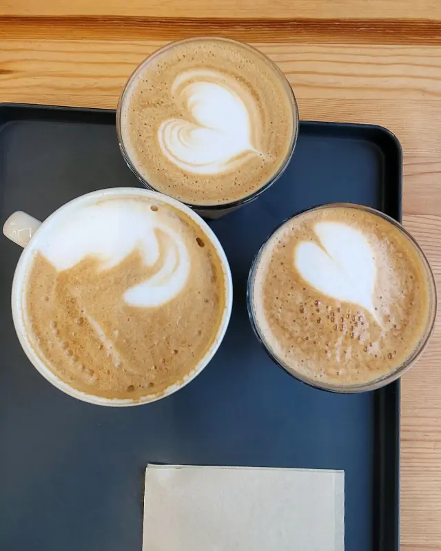 팀블로우의 라떼 아트