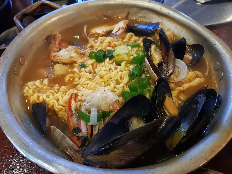 해물이 듬뿍 들어간 해물라면