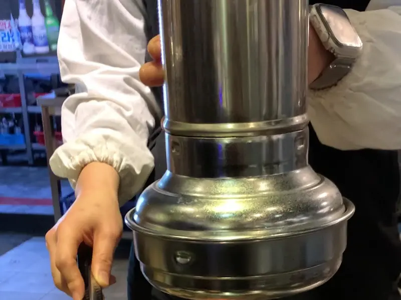 해녀고기 식당 내부