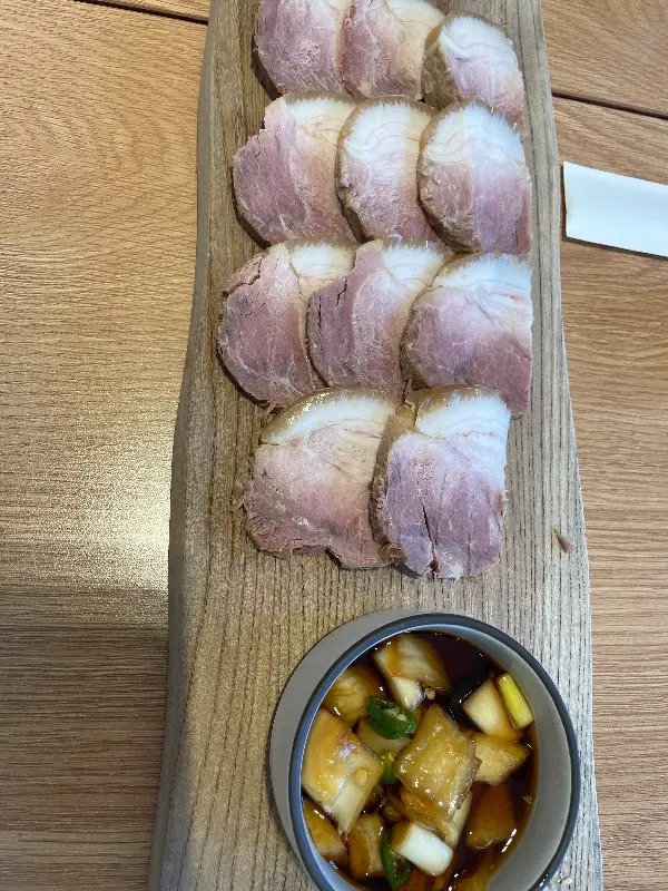 깔끔한 실내 인테리어가 돋보이는 제주한면가