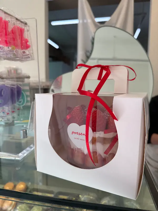 딸기 케이크 포장