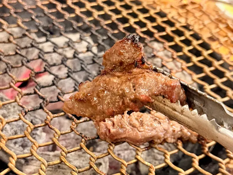 숯불에 구워 더욱 맛있는 양념갈비