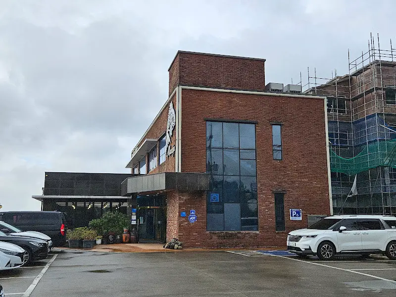 마니주 식당 건물 외관