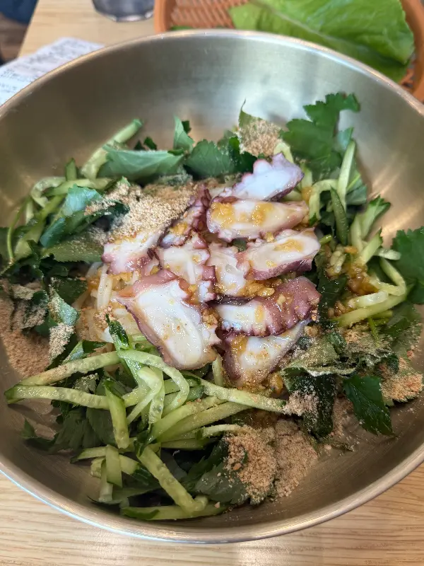 돌문어들기름국수