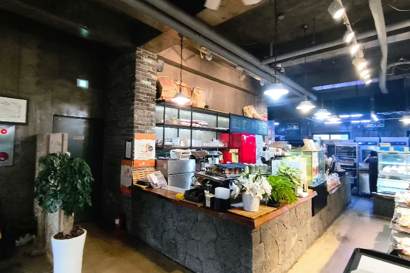 채점석 베이커리 내부 전경