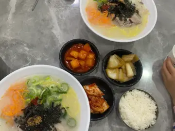 새벽 비행 후 만나는 제주, 삼대국수회관 본점에서 맛보는 든든한 첫 끼니 맛집