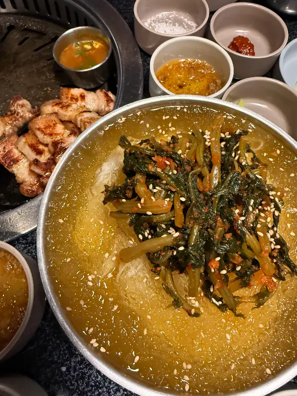 오직흑돼지의 열무국수