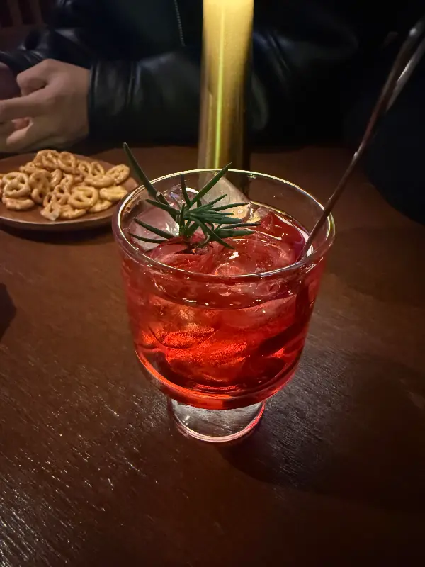 칵테일과 기본안주