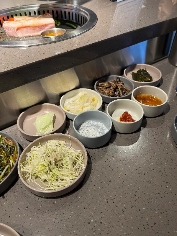 오직흑돼지의 푸짐한 한 상 차림