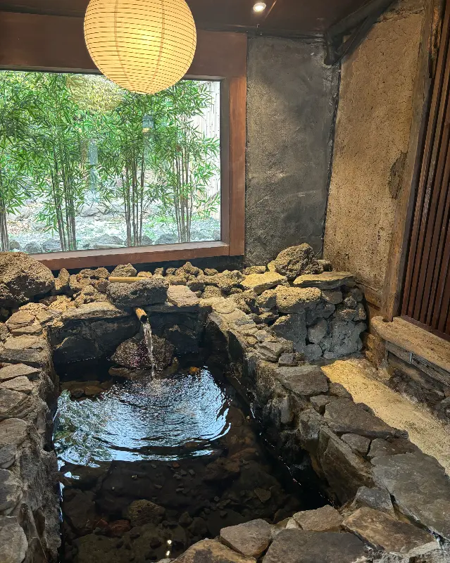 비밀역 내부 인테리어