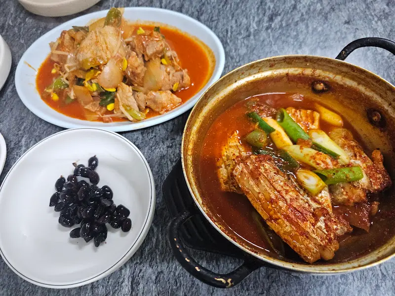 갈치조림과 제육볶음