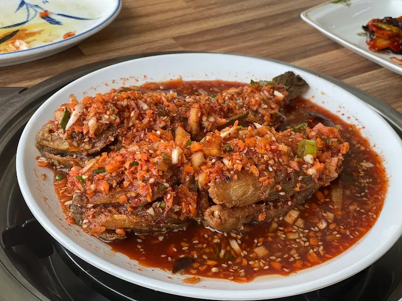 윤기가 좌르르 흐르는 아카무츠 조림