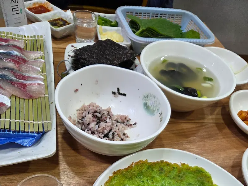 깻잎, 김, 밥, 쌈장의 조화