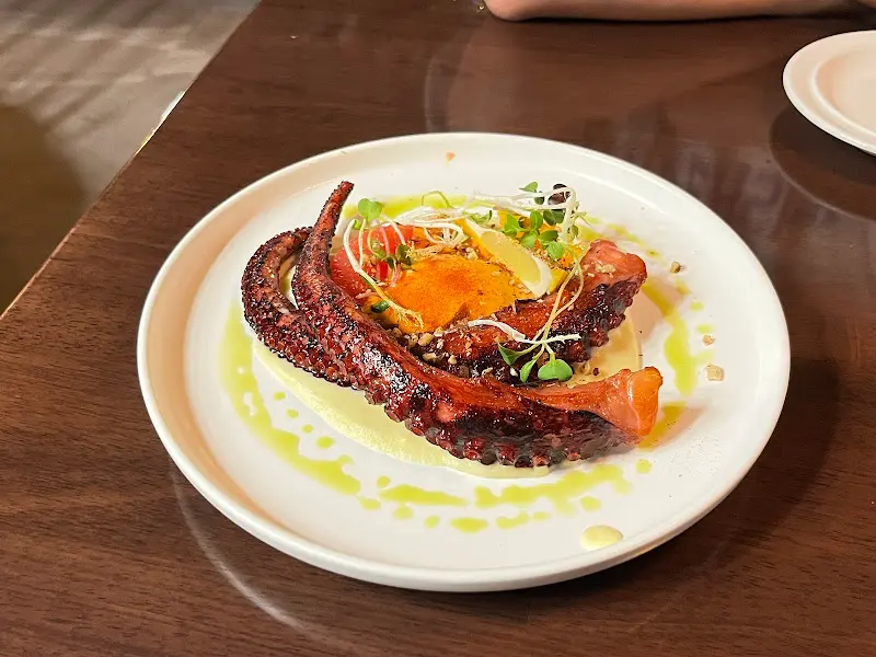 수비드 문어 스테이크