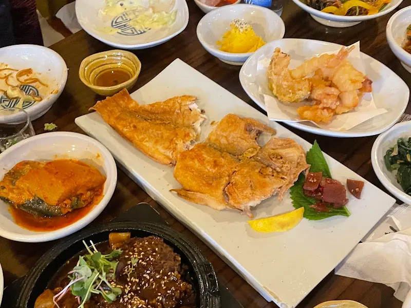 메인 메뉴 한 상 차림