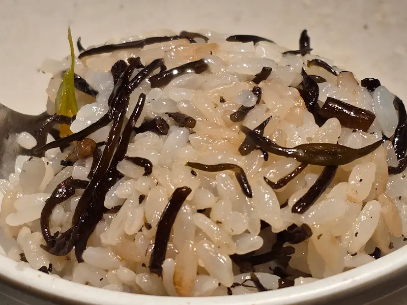 톳이 들어간 영양 솥밥