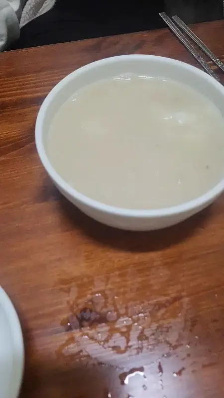 뽀얀 국물