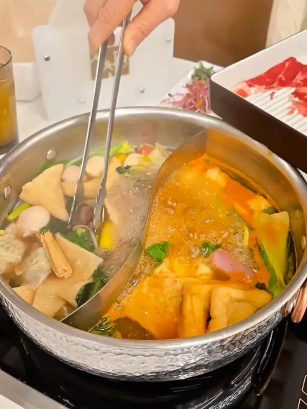 샤브샤브 끓는 모습