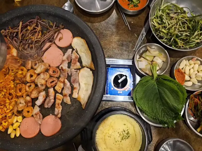 다양한 곁들임 반찬