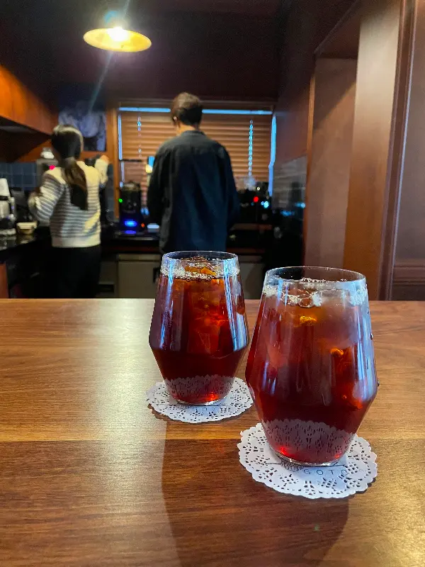 잔물결 내부 조명