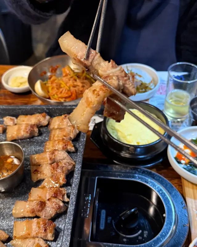 흑오겹살 비주얼