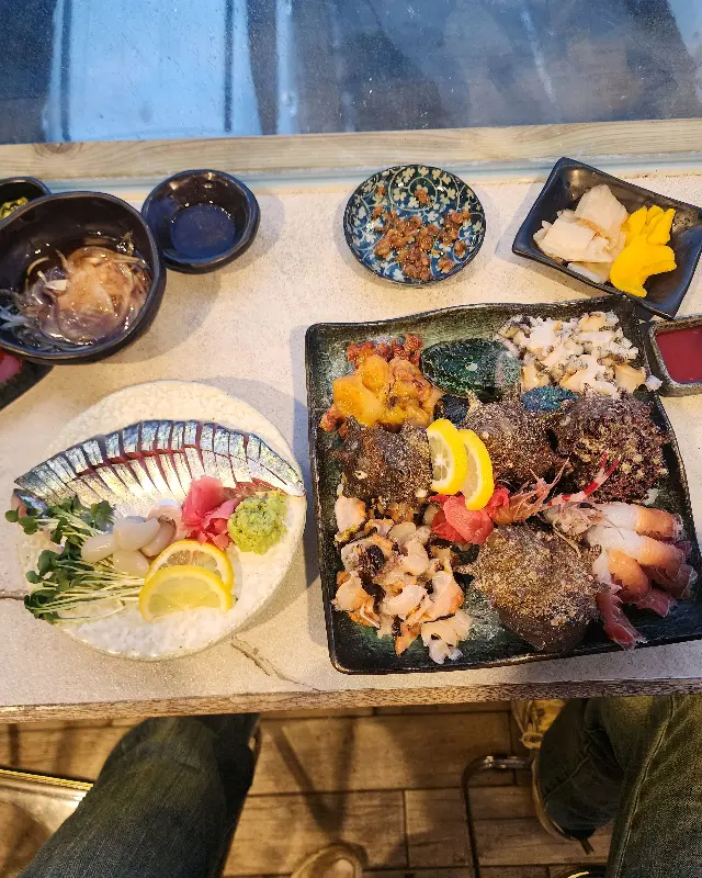 훈남횟집의 푸짐한 상차림