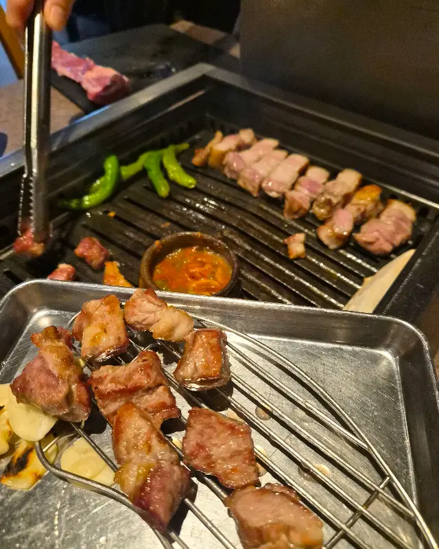 돌담 외부 전경