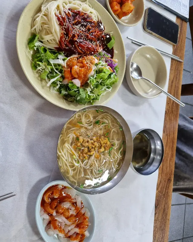 테이블 전체 샷