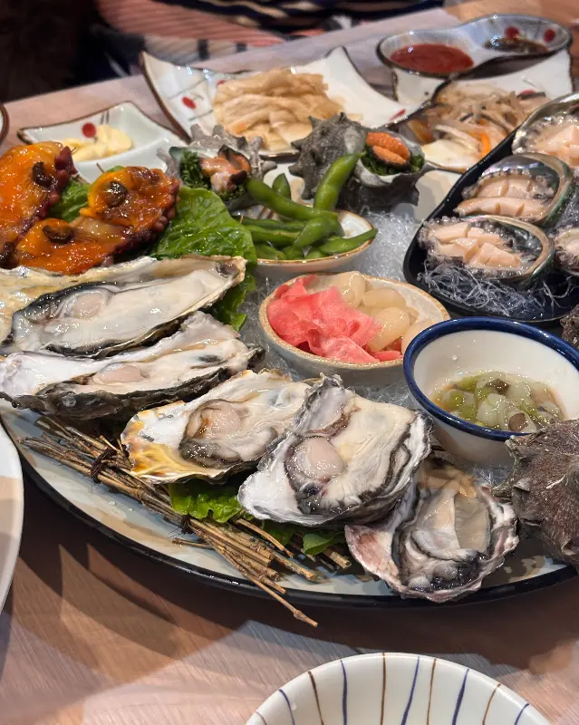 다채로운 해산물 스끼다시