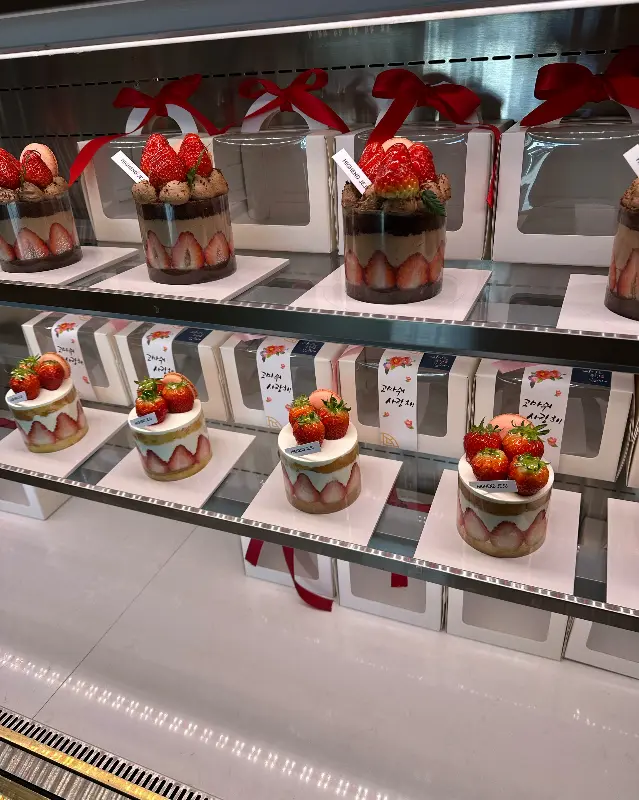 다양한 종류의 케이크