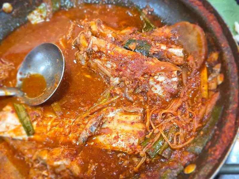 예원이네 은갈치조림 갈치조림 덜어놓은 모습