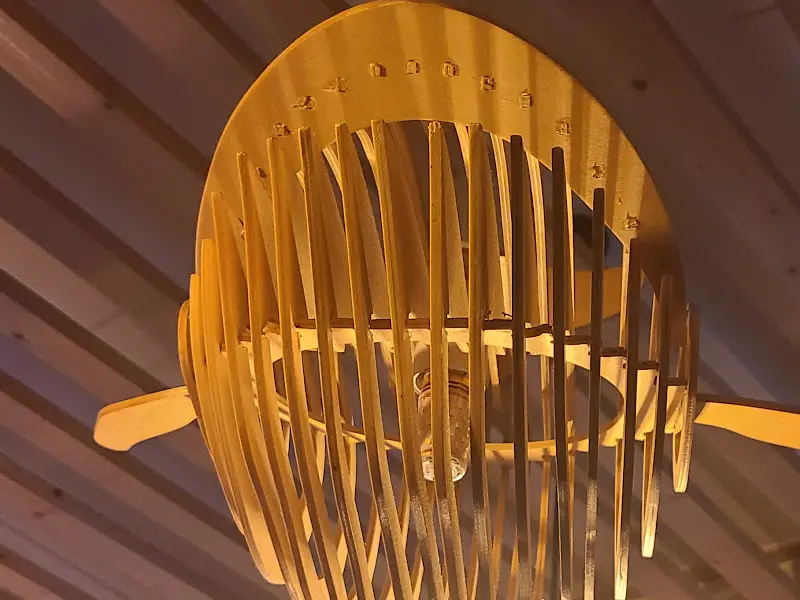 심야식당 나무 조형물