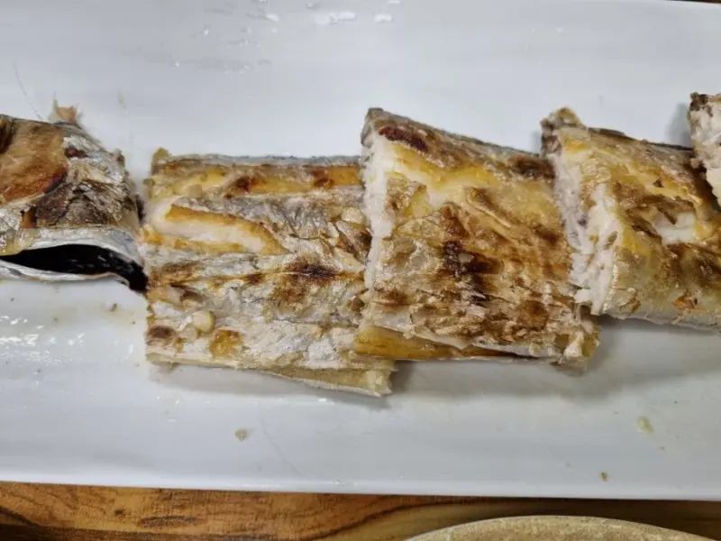 잘 구워진 고등어 구이