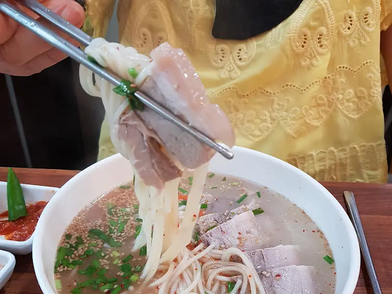 국수마당의 전경