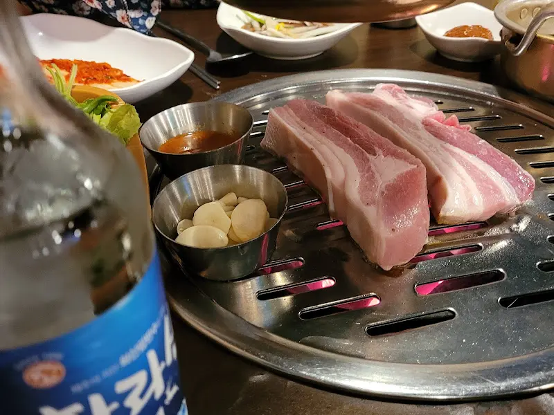 구워지고 있는 고기