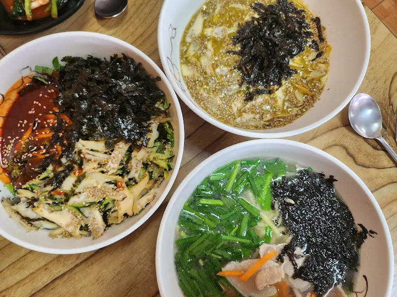 자구리국수 메뉴