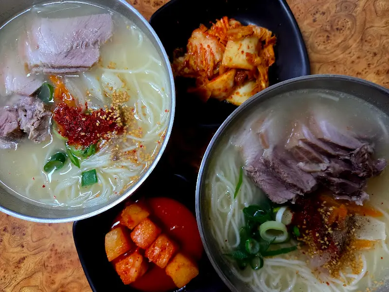 고기국수와 비빔고기국수