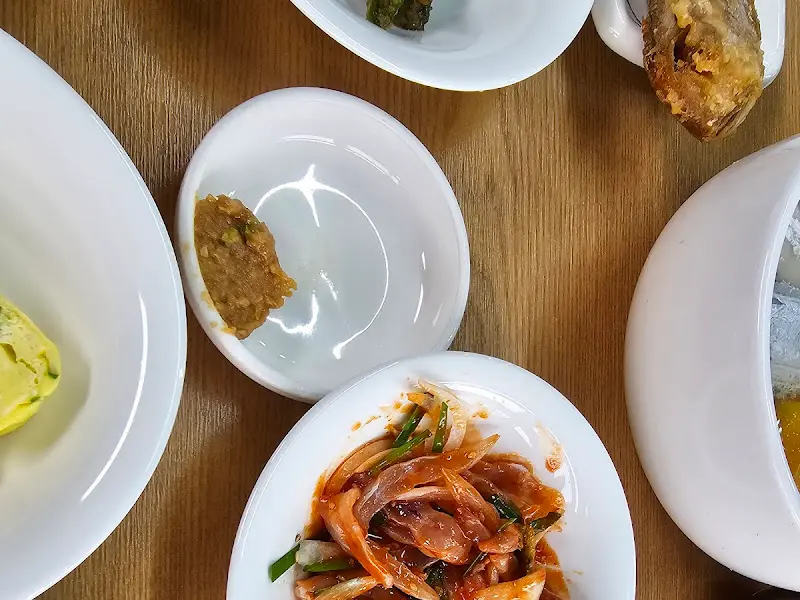 어군정식 반찬 클로즈업