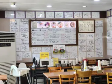 제주 향토의 숨결, 국수마당에서 만난 멸치국수의 맛! 인생 제주 맛집 등극