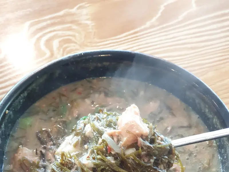 국수마씸의 뜨끈한 몸국