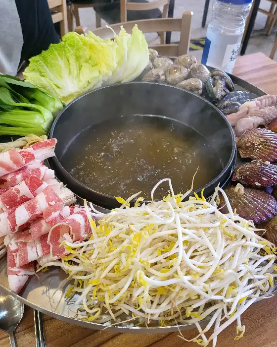 해물칼국수 재료 상세 컷