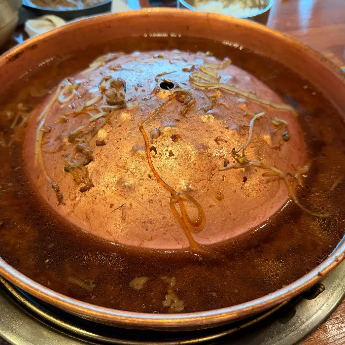 지글지글 끓고 있는 불고기 전골