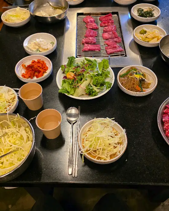 본수원갈비 생갈비 굽는 모습