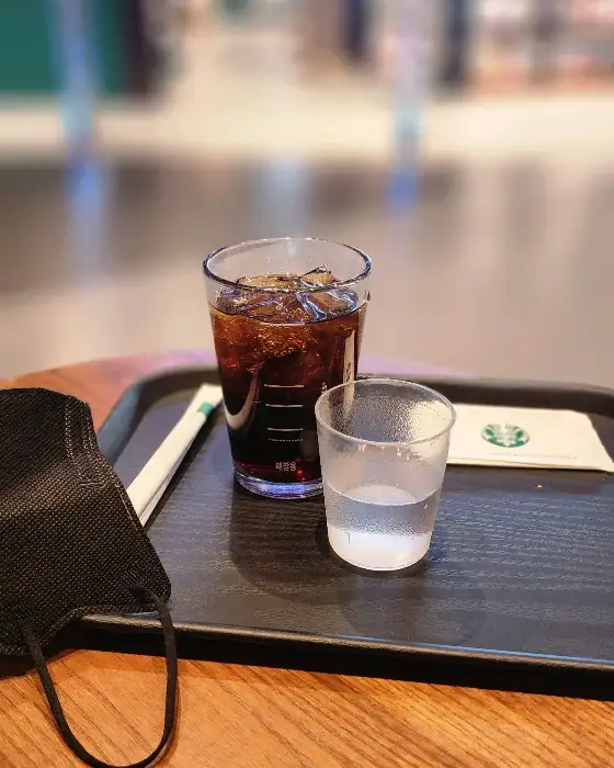 콜드브루와 물