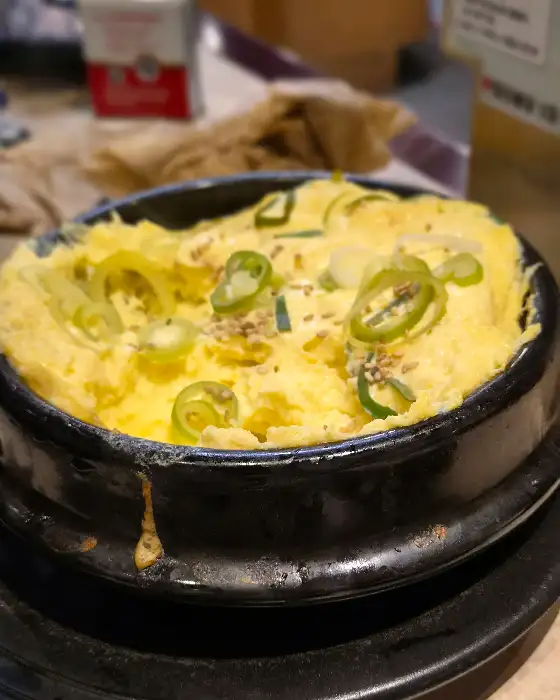 김이 모락모락 나는 계란찜
