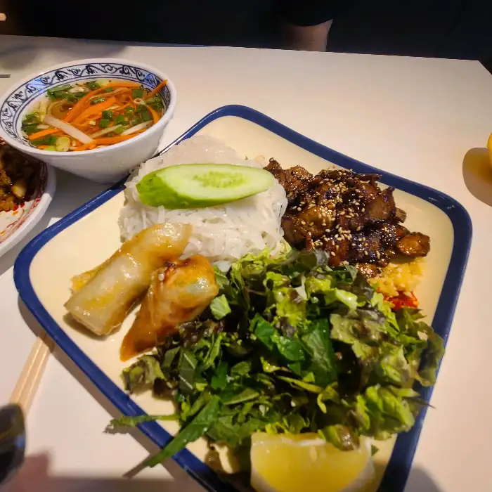반쎄오와 쌀국수